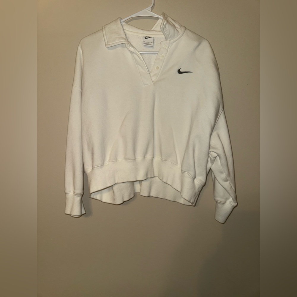White Cropped Collard Nike Sweatshirt